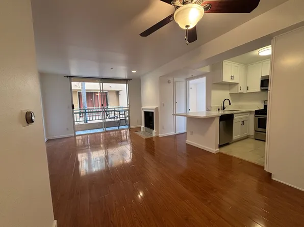 Sycamore Avenue (#980), 1215 N Sycamore Ave APT 207, Los Angeles, CA 90038