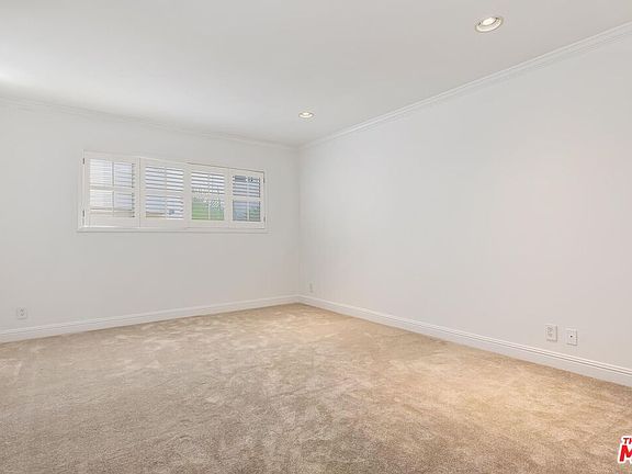 3rd image of 1710 Malcolm Ave APT 303