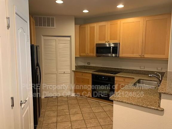 3rd image of 3957 30th St Unit 313
