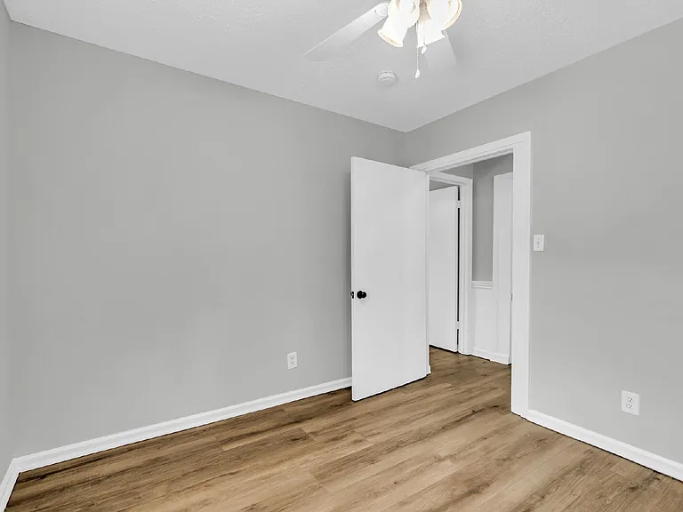 123 Peachtree Dr — Photo 25