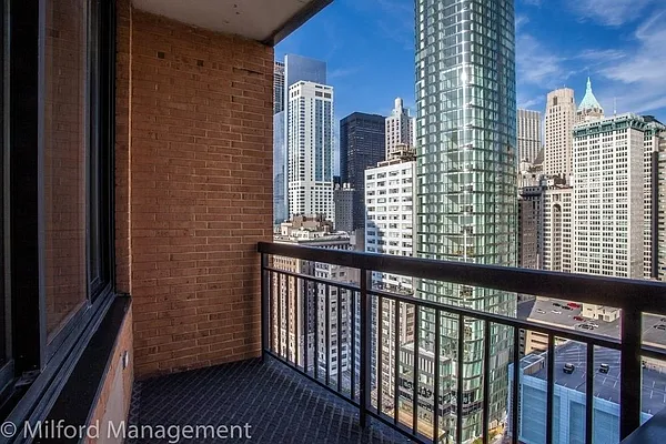 Rented by NY Living Solutions | media 32