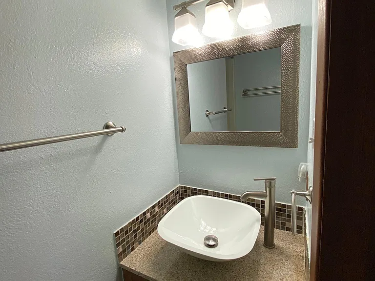 2732 Calle Anna Jean #A — Photo 14
