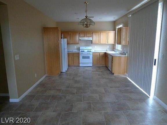 2nd image of 8294 Sterling Harbor Ct
