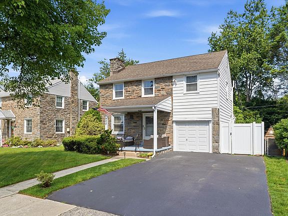 2nd image of 408 Maplewood Rd