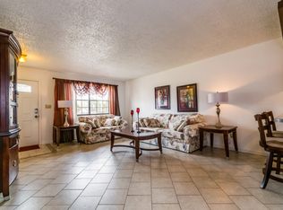207 Starlite Dr, Pueblo, CO 81005