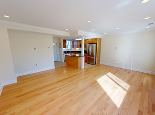 4 Sherman Rd, Chestnut Hill, MA 02467