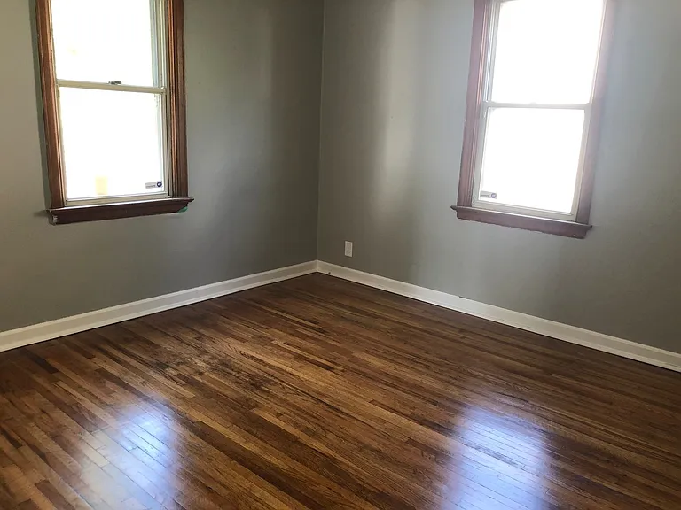 121 Butler Ave — Photo 5