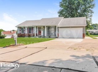 2 Amber Ridge Ct, Saint Peters, MO 63376