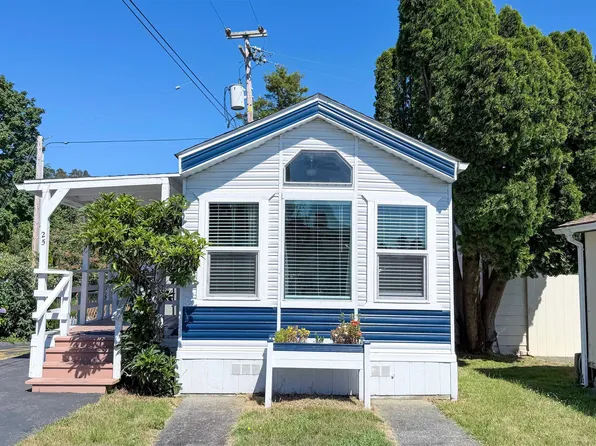 213 Fred Haight Dr #25, Smith River, CA 95567