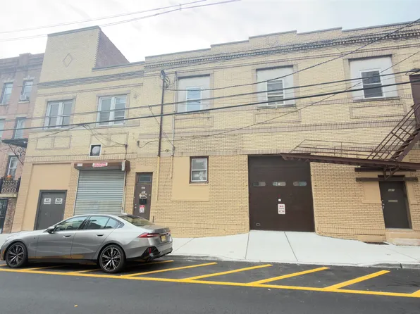 327 53rd Street image 1 of 28