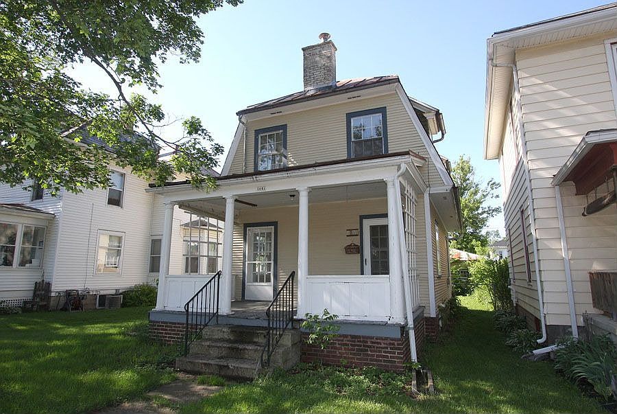 1st image of 103 1/2 Oak St