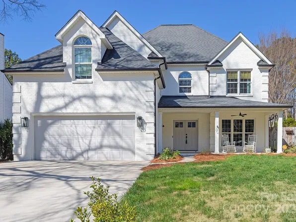 9622 Thorn Blade Dr, Charlotte, NC 28270