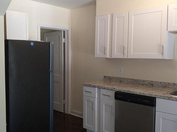 2nd image of 605 48th St