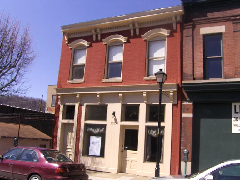 2215 Market St #2 — Photo 16