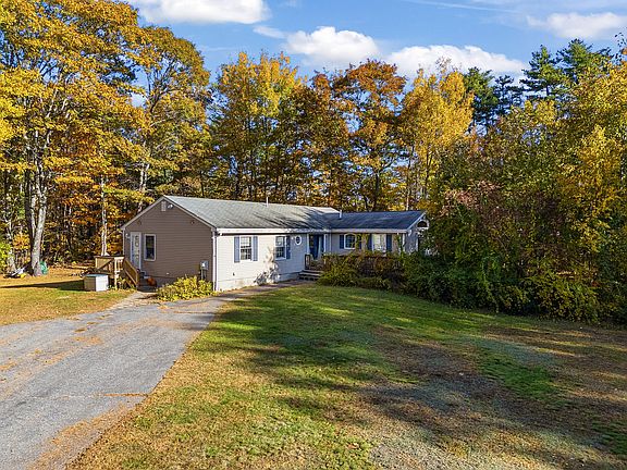 2nd image of 27 River Road