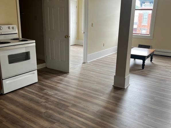 137 Main St #6