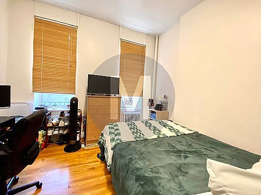 1st image of 157 E 99th St APT 4