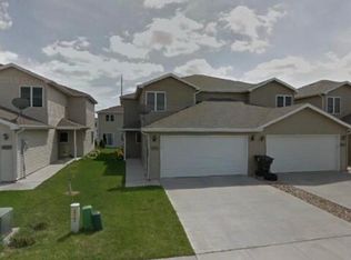 3511 McLaughlin Dr, Lincoln, NE 68516