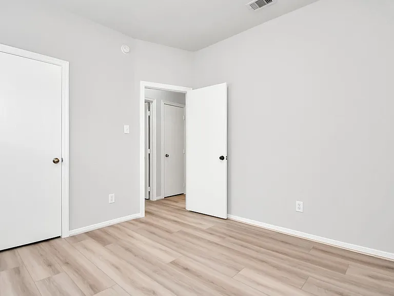 24118 Wild Horse Ln — Photo 10