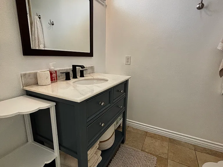 4410 Canoga Dr — Photo 31