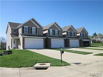 1st image of 17 Somerset Terrace Ct