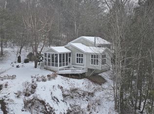 5 Wheatley Dr, Lenox, MA 01240