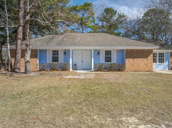 303 Longleaf Rd, Summerville, SC 29486