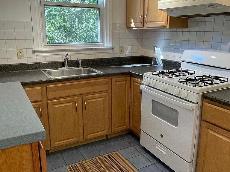 871 W Walnut Ln #2 — Photo 2