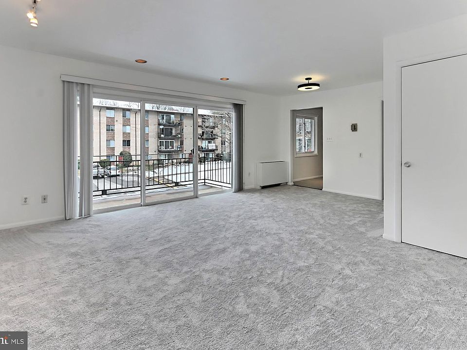 1st image of 4116 Mangalore Dr APT 301