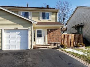 3891 Leeward Ln #3891, Hanover Park, IL