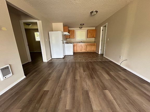 3rd image of 2515 Mitchell Ave NE #1