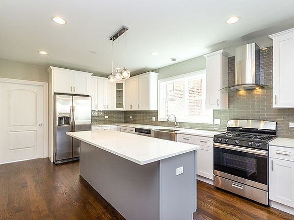 4th image of 7139 S Fairfield Ave