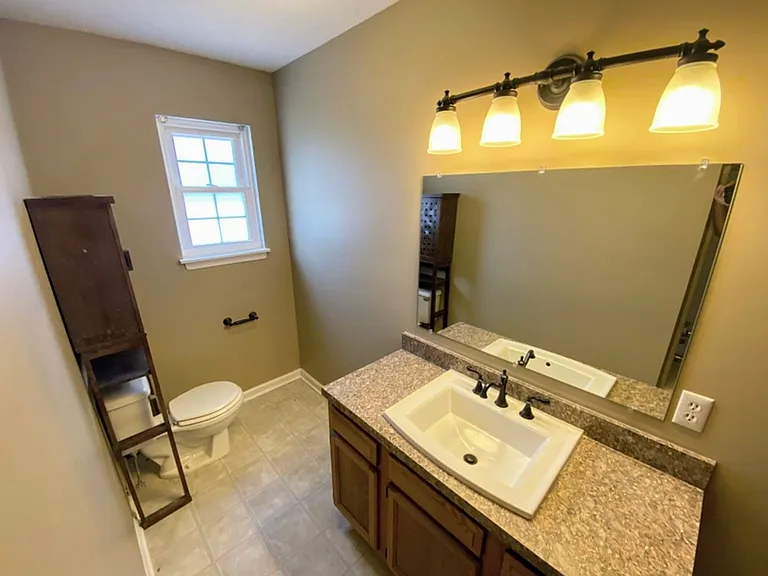 597 Jefferson Manor Dr — Photo 11