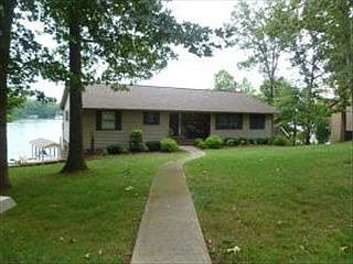 1st image of 141 Dogwood Ln