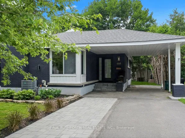668 Fraser Ave, Ottawa, ON K2A 2R8
