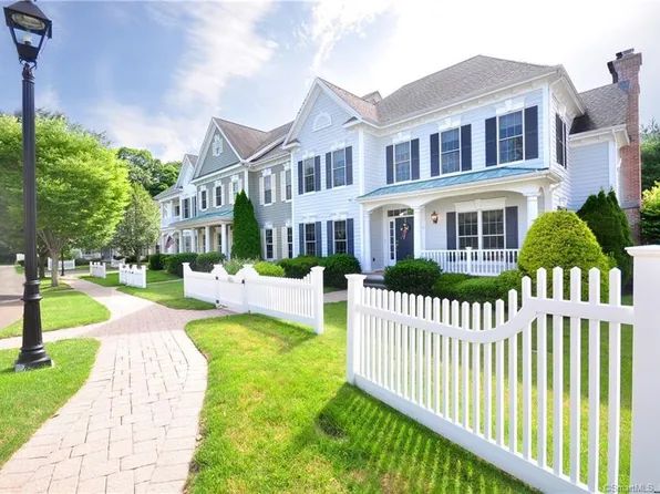 12 Billingsgate Drive, Simsbury, CT 06070