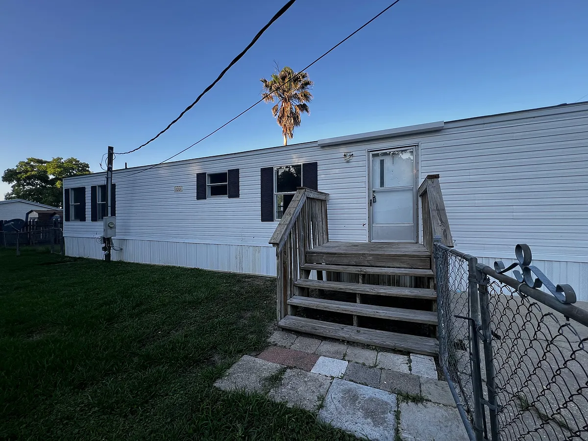 Building Photo - 326 Albritt Ave