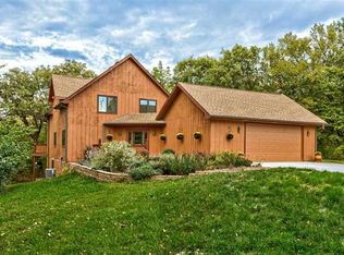 20374 Magnolia Rd, Crescent, IA 51526