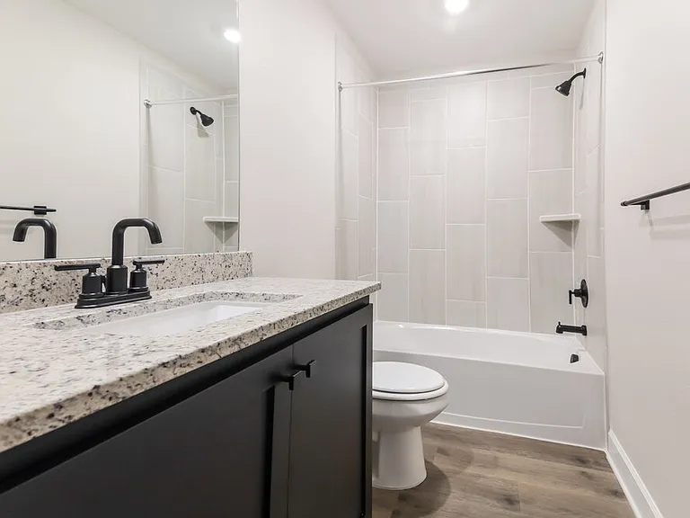 709 Princeton Hts — Photo 16