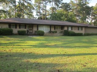 1820 Pine Forest Cir, Dublin, GA 31021