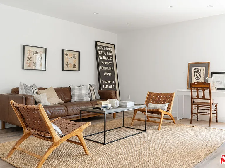 2512 Berkeley Ave — Photo 47