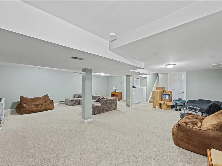 11 Nicole Cir #3 — Photo 21