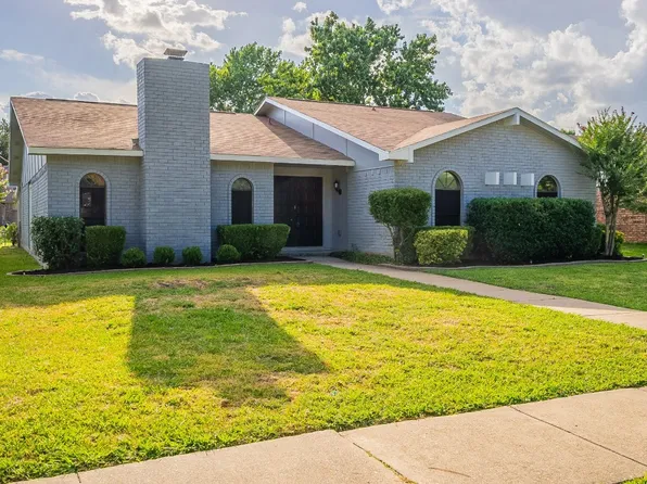 3009 Powell Dr, Rowlett, TX 75088