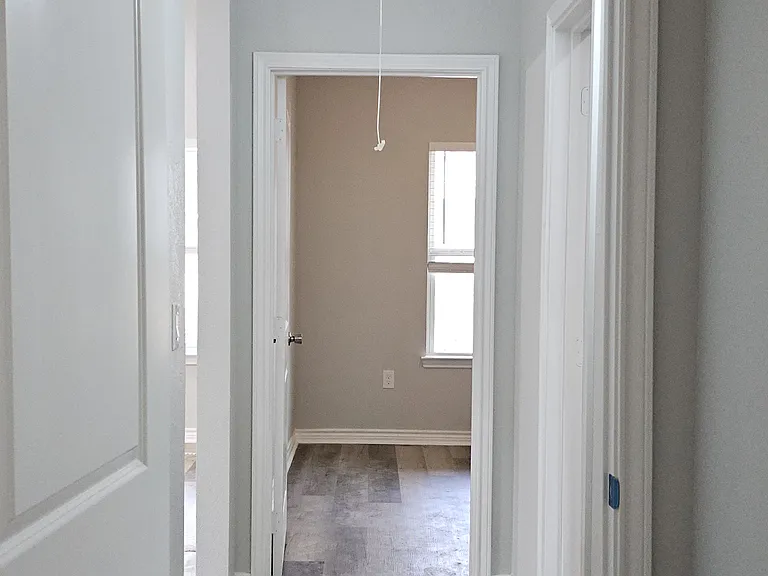752 Juneau Ct — Photo 17