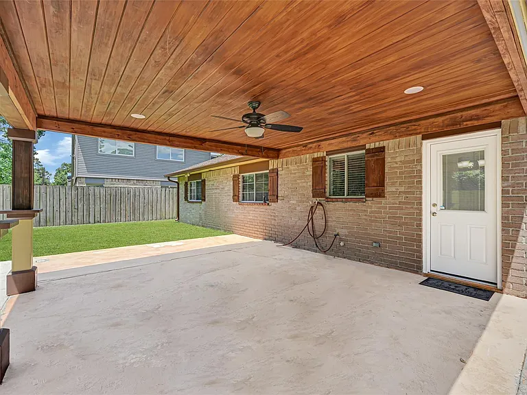 4806 Hickorygate Dr — Photo 3