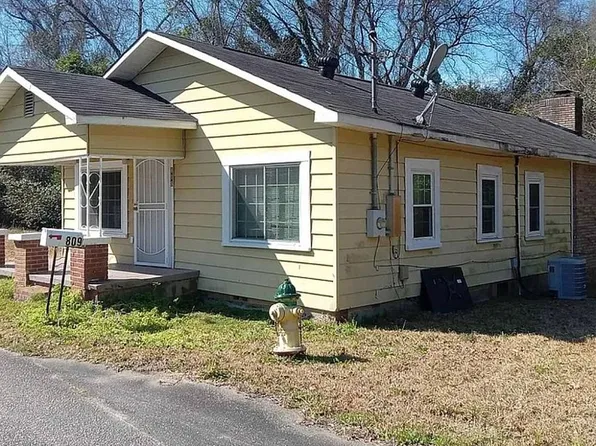 809 13th Ct, Phenix City, AL 36867