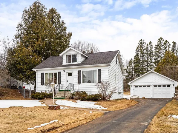 555 Park St, Duluth, MN 55803