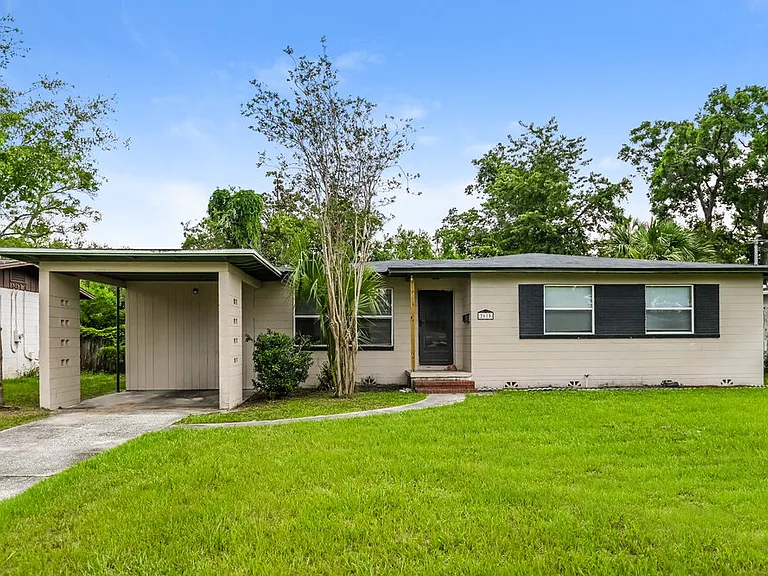 2615 Ligustrum Rd — Photo 1