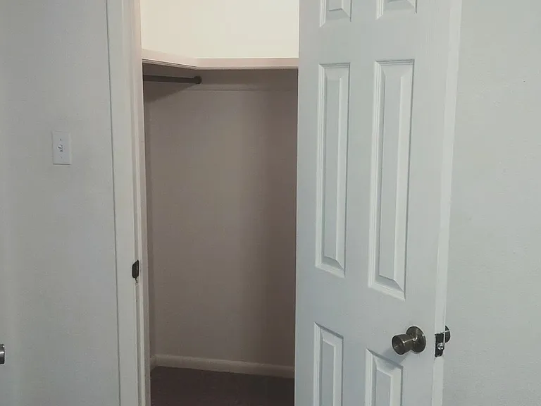 1713 Wilshire Blvd — Photo 15