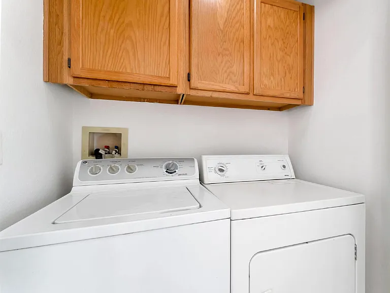 2560 Silver Shadow Dr — Photo 11
